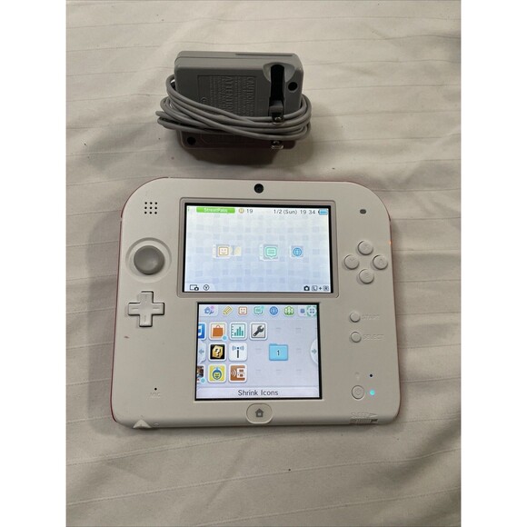Amazon.com: Nintendo 2DS - Scarlet Red / White (Renewed  Nintendo 2DS Console White & Scarlet Red Charger Included Tested Excellent !!